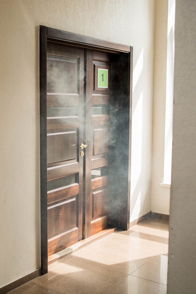 Savunpoisto rappukäytävästä