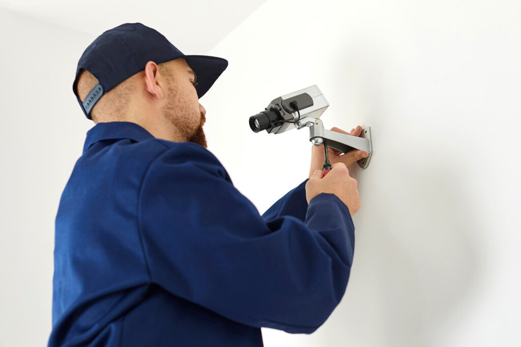 Hälytysjärjestelmät asennetaan ammattilaisen toimesta huolellisesti